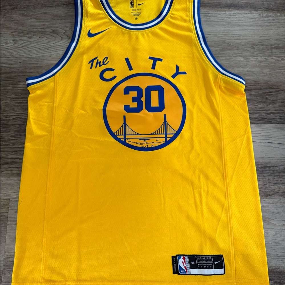 Stephen Curry signed jersey with COA - Picture 2 of 2